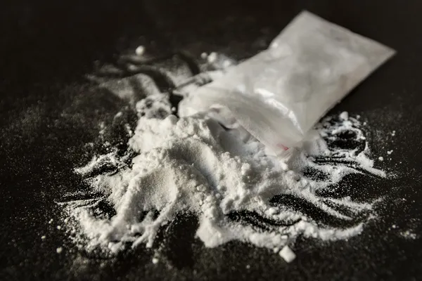 在柜台上面 mephedrone 粉 — 图库照片