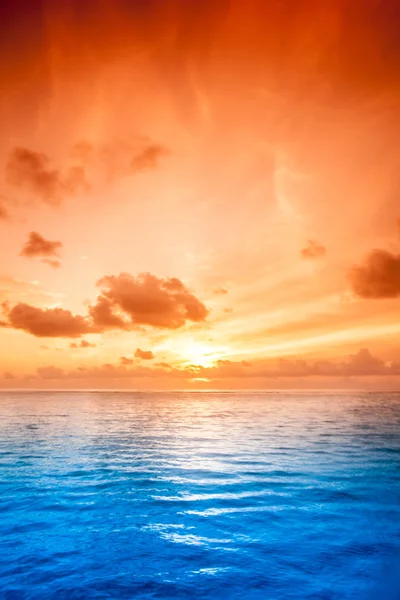 Tropical sea water in Maldives — Stock Photo, Image