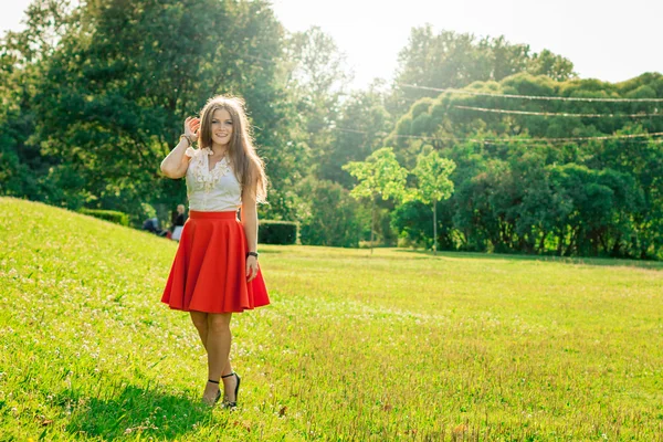 Portrait of young girl — Stock Photo, Image