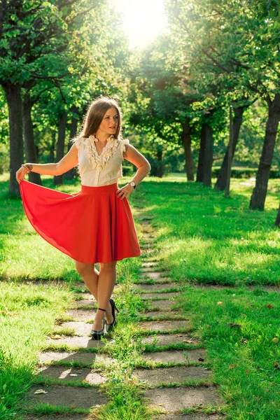 Portrait of young girl — Stock Photo, Image