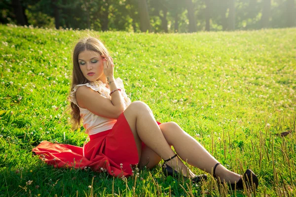 Portrait of young girl — Stock Photo, Image