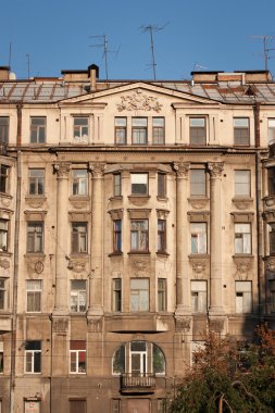 tarihi binaların abainst mavi gökyüzü. Saint petersburg, Rusya Federasyonu