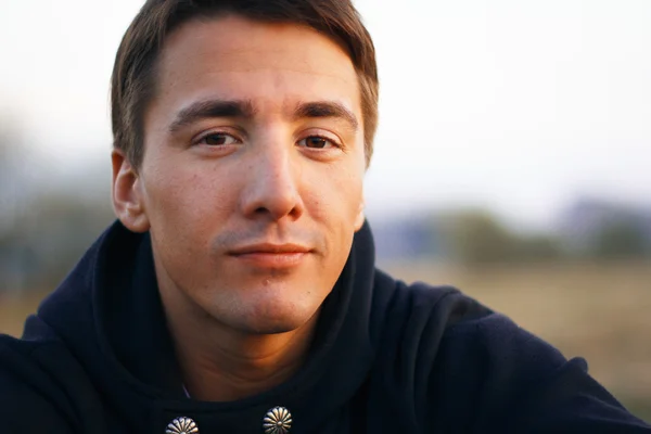 Handsome man outdoors portrait — Stock Photo, Image