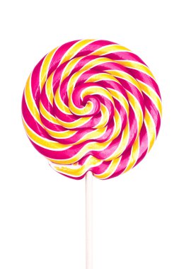 Beyaz arka plan üzerinde izole renkli sarmal lolipop