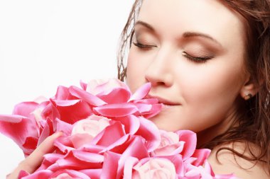 muhteşem mükemmel cilt closeup ile güzel bir genç kadın portresi