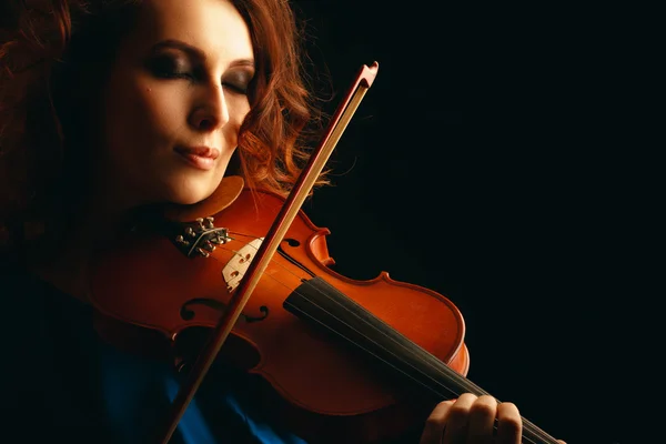 Tocando violino — Fotografia de Stock