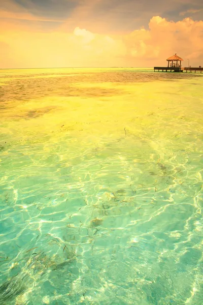 Água do mar azul tropical — Fotografia de Stock