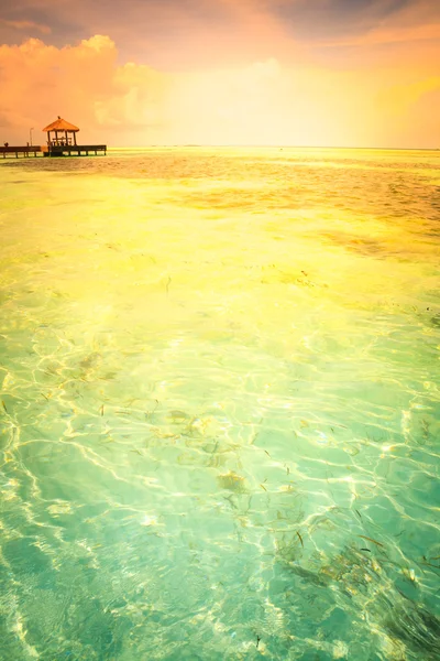 Água do mar azul tropical — Fotografia de Stock