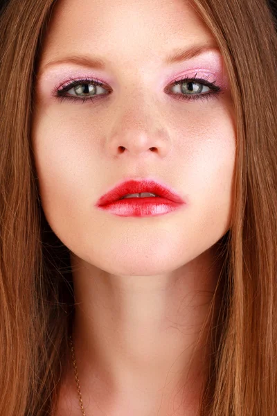 Сексуальна краси дівчина з червоні губи і нігтів — стокове фото