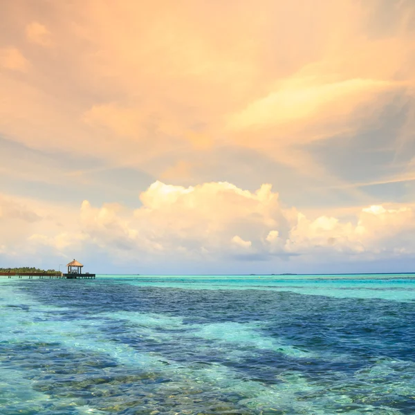 Plage de villégiature tropicale. Contexte d'été — Photo