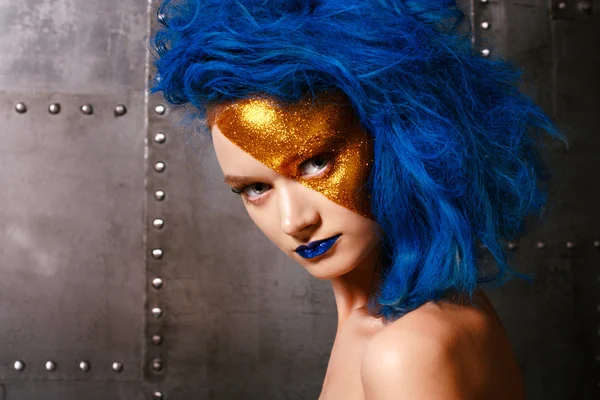 Retrato de mulher jovem em cosméticos de super-herói — Fotografia de Stock