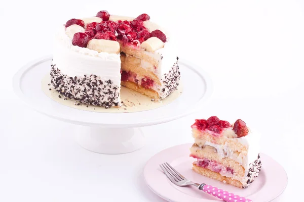 Bolo de frutas com creme — Fotografia de Stock