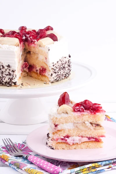 Fruit cake with cream — Stock Photo, Image