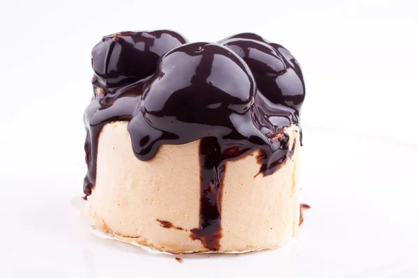 Profiterol-Kuchen — Stockfoto