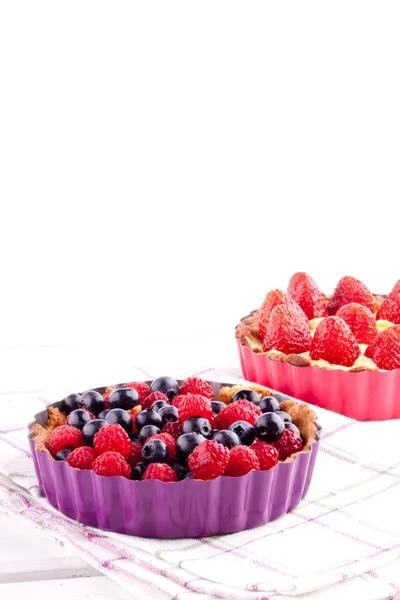 Căpșuni, zmeură și tartă de afine — Fotografie, imagine de stoc