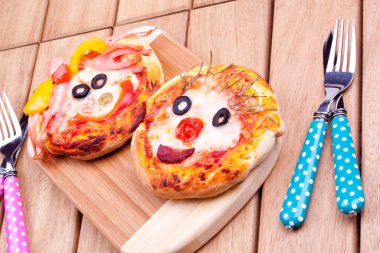 mini pizza yüz