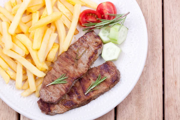 Prato lateral com carne bovina, frito francês — Fotografia de Stock