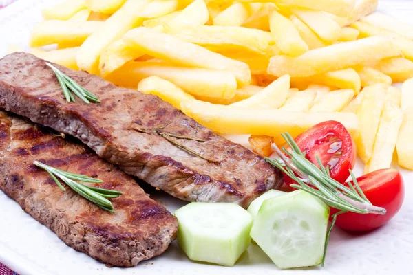 Prato lateral com carne bovina, frito francês — Fotografia de Stock