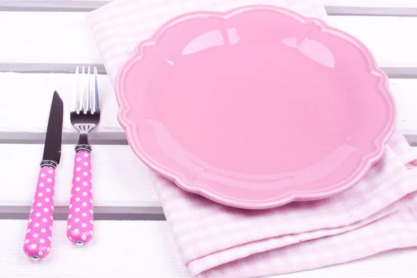 Assiette et fourchette vides, couteau — Photo