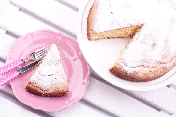 Pastel de esponja —  Fotos de Stock