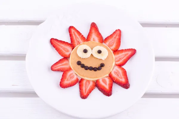 Face on pancake — Stock Photo, Image
