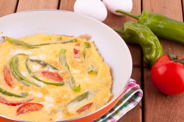 kırmadan biber ve domates ile