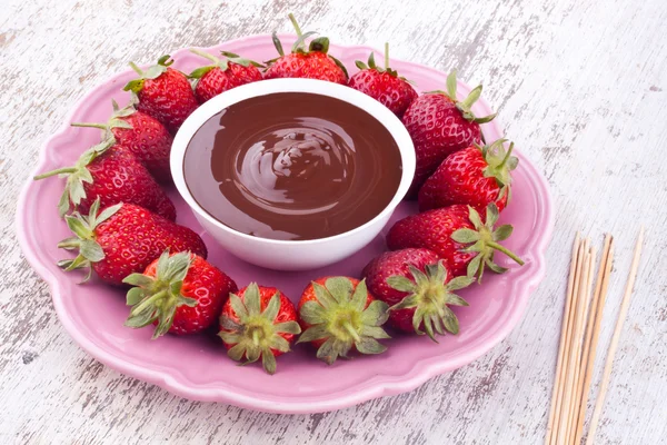 Chocolate fondue and strawberry — Stock Photo, Image