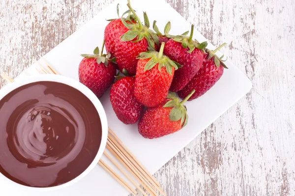 Chocolade fondue en aardbei — Stockfoto