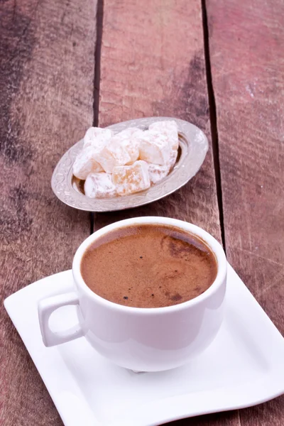 Turkish coffee and turkish delight — Stock Photo, Image