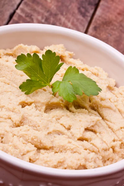 Uma tigela de hummus — Fotografia de Stock