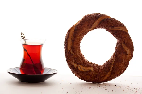 Tea and turkish bagels — Stock Photo, Image