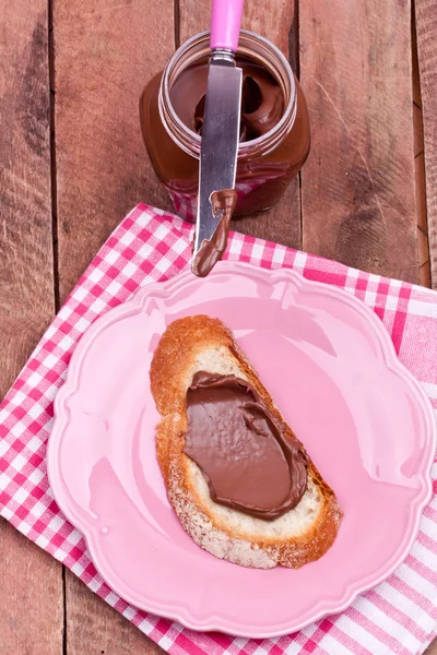 Chocolade crème en brood — Stockfoto