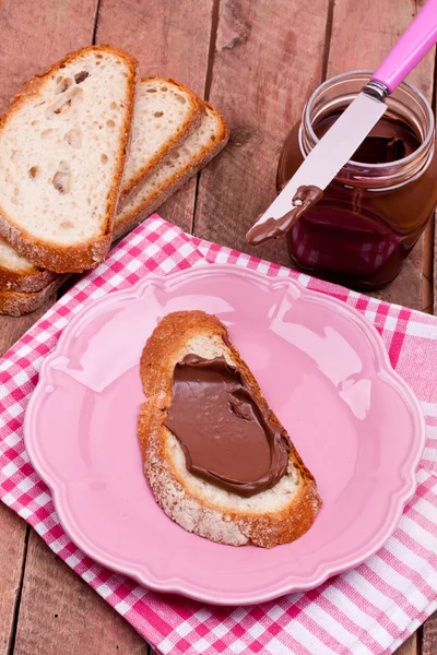 Crema al cioccolato e pane — Foto Stock