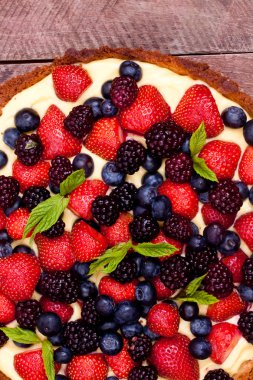 Berry tart