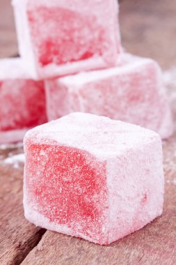 Gül lezzet ile Türk lokumu