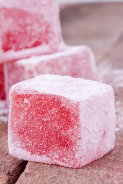 Gül lezzet ile Türk lokumu