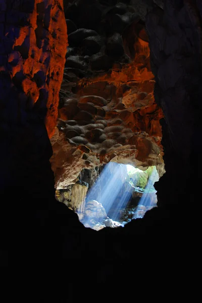 Hermosa cueva en Vietnam . —  Fotos de Stock