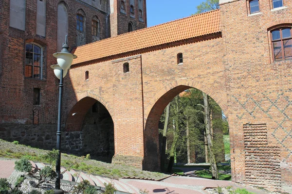 Средневековый Тевтонский замок в Квидзине. Польша — стоковое фото