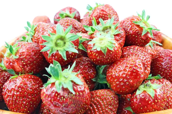 Fragola isolata su sfondo bianco — Foto Stock