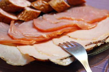 dilimlenmiş Dana eti, jambon, sosis Ordövr olarak Lehçe sonra d çalışmaları