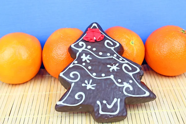 Christmas ornaments and oranges — Stock Photo, Image