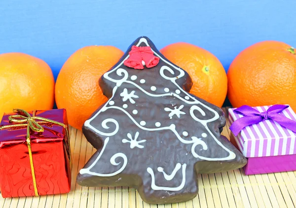 Christmas ornaments and oranges — Stock Photo, Image