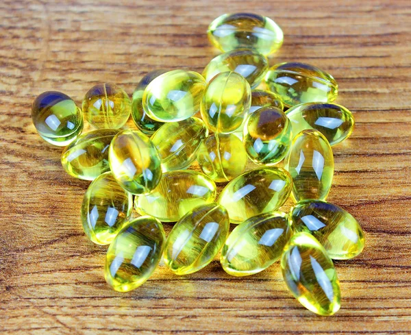 Torsk leverolja omega 3 gelkapslar — Stockfoto