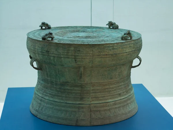Bronze drum — Stock Photo, Image