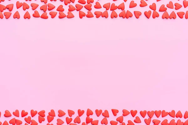 Herzen Auf Rosa Hintergrund Flach Liegend Draufsicht — Stockfoto