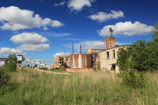 Fábrica abandonada — Foto de Stock