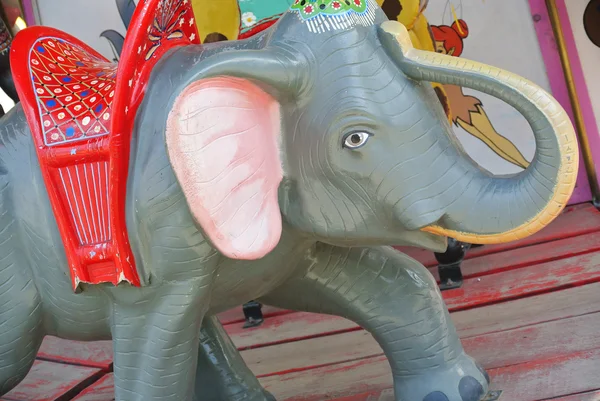 Ινδικό ελέφαντα αστεία χαριτωμένο καρουσέλ — Φωτογραφία Αρχείου