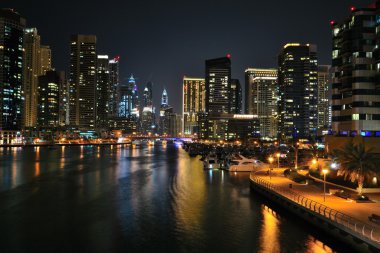 gece şehir panoramik manzaralı