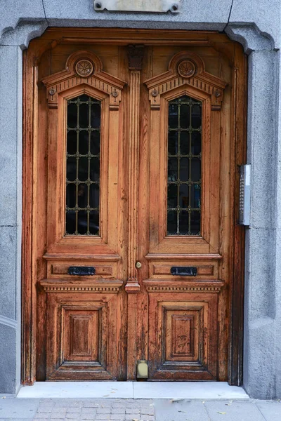 Винтажная Входная Дверь Классическом Стиле Центре Мадрида Испания — стоковое фото
