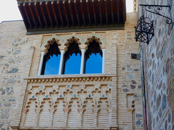 Oriental Window Made Moorish Tradition Downtown Toledo Spain Beige Brick — Stockfoto